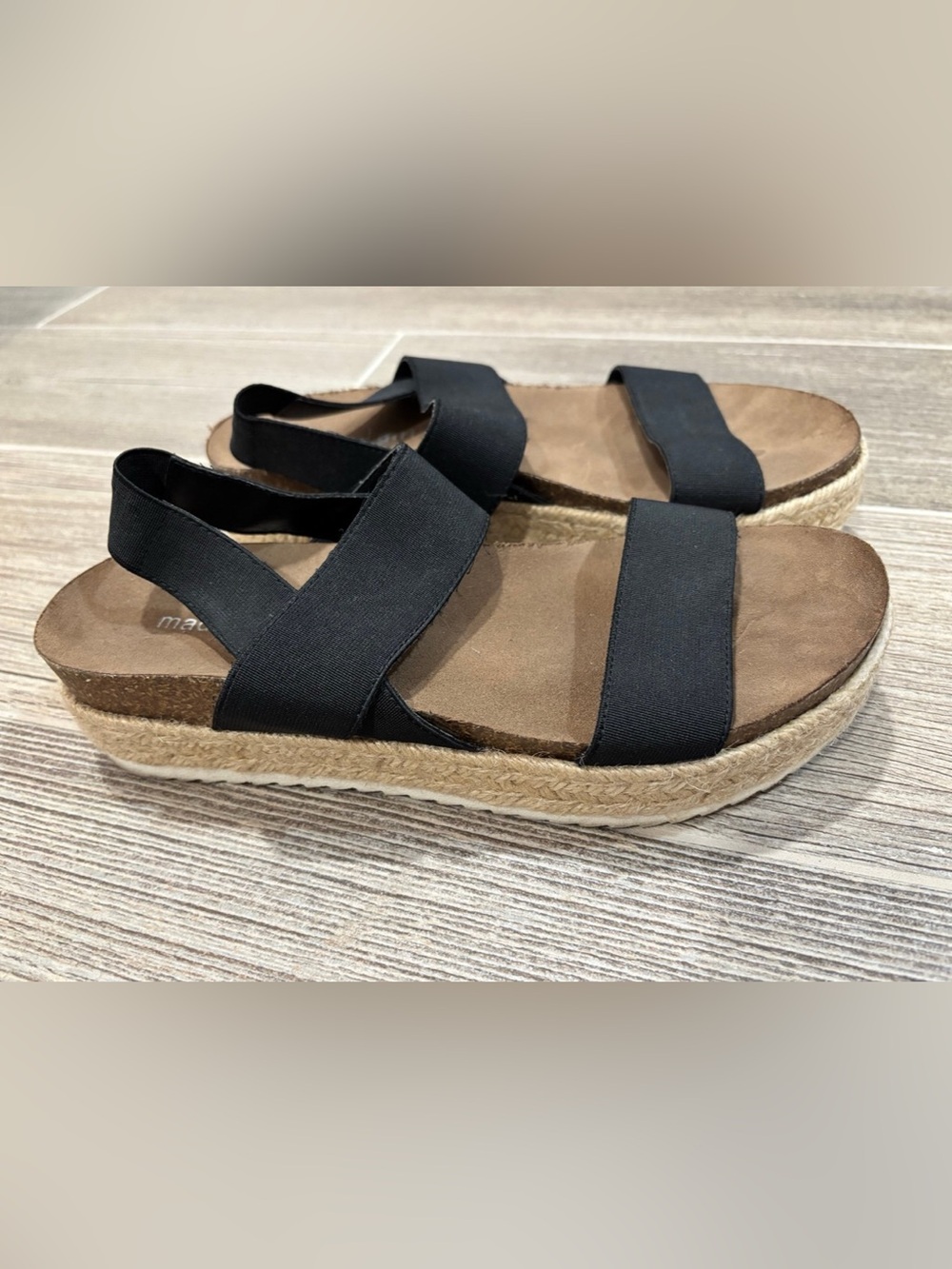 Madden Girl Cassie Black Sandals Women’s size 8